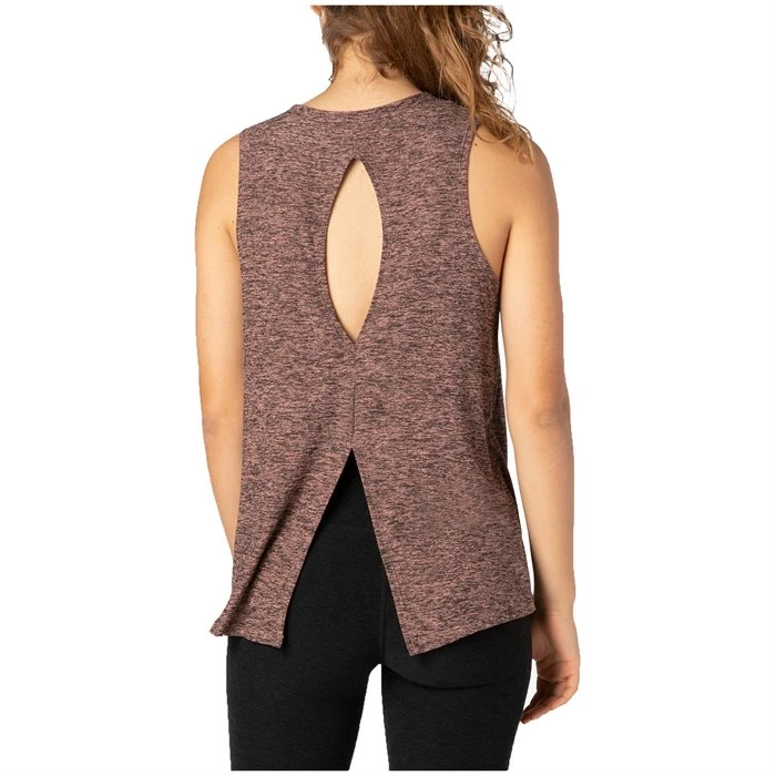 Brand new π Beyond Yoga All About It Split Back Tank Top - π© Women's π€© 3 Brand new π Beyond Yoga All About It Split Back Tank Top - π© Women's π€© - Image 3